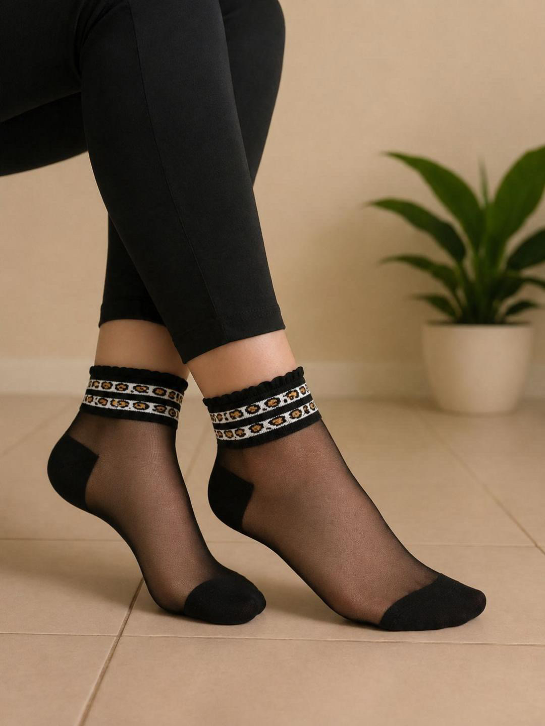 جوراب شیشه ای طح پلنگی